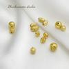 Cuentas redondas de color huecas de oro de 18 quilates esmerilado, ovaladas, con patrón oscuro, con orificio pasante, hechas a mano, para pulseras, collares y pendientes, accesorios.