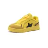 Zapatillas Amarillas con Estrellas Xiaolangte para Mujer Versátiles Estilo Retro Americano Popular entre Celebridades de Internet Diseño de Nicho Mocasines Deportivos para Hombre