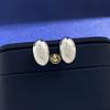 Nuevos Aretes Ovalados de Frijoles Dorados de Metal Simple Estilo Frío de Explosiones Aretes de Planta Fría