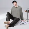 Conjunto de calça longa e manga longa em algodão puro, nova coleção primavera e outono, cor sólida, pulôver masculino, gola redonda, conjunto de loungewear 100% algodão, pode ser usado como roupa exterior