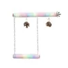 Columpio percha para loro con cuerda de cáñamo enrollada alrededor de un adorno de piña, un juguete masticable y que alivia el aburrimiento para aves en la jaula, adecuado para periquitos y agapornis