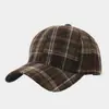 Boné de beisebol de lã xadrez vintage de outono e inverno, boné de bico de pato xadrez britânico escovado, chapéu quente casual para uso externo unissex