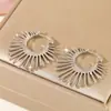 Pendientes de Girasol de Moda Transfronteriza Europea y Americana Pendientes Exagerados Punk en Forma de Abanico Venta al por Mayor Pendientes de Blogger Ins Joyería