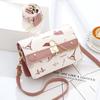 [Presente de Feriado] Nova Bolsa Transversal de Moda 2024 Grande Capacidade Estilo Ocidental de Alta Qualidade Bolsa Feminina Bolsa de Ombro no Atacado