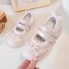 Tênis Esportivo Feminino 2026 Novo Primavera/Outono Respirável Solado Macio Velcro Versátil Sapatos de Princesa Calçados Casuais Infantis