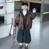 Conjunto de Jaqueta de Couro para Meninos Primavera e Outono, Estilo Coreano, Conjunto Elegante e Moderno de Duas Peças para Crianças, Conjunto de Jaqueta de Duas Peças para Meninos Jovens