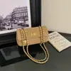 Bolso pequeño cuadrado estilo retro con cadena de patrón de diamantes, nueva colección otoño 2026, bolso de hombro moderno, material de alta calidad, adecuado para ir al trabajo y uso casual