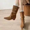 Botas Vaqueras Occidentales Maillard de Punta Aguda First Encounter Season para Mujer 2026 Estilo Nuevo con Tacón Oculto, Uso Convertible de Dos Maneras y Diseño de Bota Corta