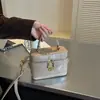 Exquisita Bolsa de Mano Retro Tipo Caja para Mujer 2026 Nuevo Estilo Tacto de Alta Gama Lujo Ligero Nicho Otoño/Invierno Bolso Cruzado Versátil