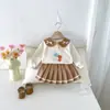 Roupas de bebê para o outono, estilo colegial coreano para meninas, conjunto de saia e duas peças, conjunto de outono estiloso para bebês meninas