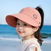 Sombrero de Protección Solar para Niños, Estilo de Verano Delgado de Secado Rápido con Ala Ancha, Se Puede Atar en una Cola de Caballo, Visera de Protección Solar Unisex para Bebé