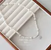 Collar de Perlas Blancas de 650 con Acabado de Alta Gama, Sencillo y Lujoso, Cadena para Clavícula de Cubo de Azúcar, Versátil para el Uso Diario y el Viaje, Cadena para Suéter