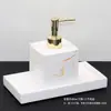 Kit de artículos de tocador de baño europeo para hotel Baño de habitación modelo Adornos de baño Botella de desinfectante de manos Botella de loción Juego de bandeja