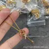 Colar com Pingente de Chave Marca V Gold t de Alto Padrão, Colar de Coração Coroa Sol com Diamantes, Corrente Clavicular Banhada a Prata 18K Outono e Inverno Natal