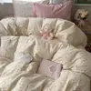 Juego de cama de cuatro piezas estilo Ins hecho de algodón puro, apto para madres y bebés, Clase A, para dormir sin ropa, incluye sábana bajera y funda de edredón, juego de tres piezas para estudiantes de dormitorio, estilo sábana bajera ajustable