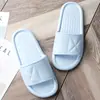Nuevas Chanclas de Verano de Eva para Baño en Casa para Mujeres, Chanclas de Espuma para Baño de Hotel para Hombres, Venta al por Mayor