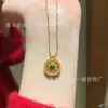 Venta al por mayor del fabricante Xiaohongdian Brújula de Ocho Tesoros de Jade Verde Peligroso para el Sol Natural Colgante Plata S925 Incrustada Nueva Chinoiserie Mujer