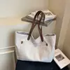 Bolso grande de estilo vintage para mujer, color liso, versátil, estilo casual, bolso de hombro para estudiantes, adecuado para la escuela y el trabajo, bolso tote