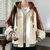 Chaqueta con capucha nueva de Primavera y Otoño Chaqueta para hombre Talla grande Estilo Hong Kong Tendencia Ins Casual Holgada Versátil Cardigan Top