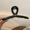 Pinza Geométrica Simple para el Cabello, Pinza de Moda para la Parte Trasera de la Cabeza, Pinza Femenina de Color Café, Accesorio para el Cabello de Pinza de Tiburón de Alta Gama y Exquisito