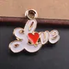 Serie Rosa Día de San Valentín Aleación con Goteo de Aceite Colgante Pequeño Accesorios para Joyería DIY Pulsera Collar Pendientes Colgante Venta al por Mayor