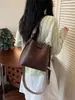 Bolso Versátil de Múltiples Capas para Mujer, Nuevo Bolso de Hombro de Moda Otoño e Invierno, Diseño de Nicho, Sensación de Alta Gama, Bolso Cruzado, Bolso Tipo Cubo