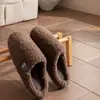 Pantuflas de Algodón Felpudo para Mujer 2026 Otoño/Invierno Nuevo Estilo Hogar Interior Más Terciopelo Cálido Antideslizantes Pareja Pantuflas de Algodón