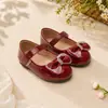 Zapatos planos ligeros de piel para niña para usar con vestido de fiesta de cumpleaños, charol brillante con lazo de pedrería, zapatos para niños