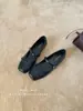 Zapatos de Noche Estilo Francés Suaves 2026 con una Sola Tira y Lazo, Zapatos Mary Jane de Punta Cuadrada Baja con Tacón Oculto para Mujer