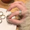 Anillo Súper Brillante de Acero de Titanio con Circonita para Mujer, Diseño de Nicho de Lujo Ligero, Anillo de Gama Alta Que No Se Desvanece, Anillo de Cola para Mejor Amiga