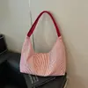 Bolsa tote de nylon de grande capacidade estilo casual para mulheres, nova bolsa de ombro versátil para o dia a dia 2026, bolsa de mão de nicho da moda