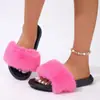 Chanclas peludas de comercio exterior para mujer, moda de verano casual, modernas, versátiles, planas, antideslizantes, para exteriores, pantuflas peludas para mujer
