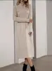 Vestido Suéter de Malha Meia-Gola Slim de Comprimento Médio para Outono e Inverno com Casaco e Peça Base