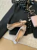Elegantes zapatos de tacón medio poco profundos 2026 otoño gamuza patchwork lazo tacón grueso punta cuadrada Mary Jane