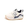 Tênis esportivos infantis para meninas, modelos populares de primavera e outono, sapatos macios para bebês, tênis casuais estilosos para meninos, confortáveis e versáteis