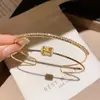 Pulsera Abierta Doble Capa de Mariposa con Circonita, Suave y Atmosférica, para Mujer, Joyería Versátil de Lujo Ligero de Nicho para el Día a Día con un Toque de Alta Gama