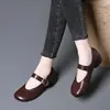 Zapatos planos retro de cuero suave estilo francés populares para mujer, nueva colección 2026, planos de otoño de punta fina, zapatos Mary Jane de suela blanda para mujer
