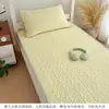Cubierta de cama individual para dormitorio, alfombrilla enfriadora de piel de hielo, 90x190, sábana de seda de hielo al tacto fresco, protector de cama individual para estudiante universitario