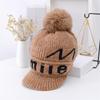Gorro de punto cálido con forro de felpa de chenilla para mujer, estilo coreano, engrosado, visera de pico de pato, lana, protección para orejas, moderno