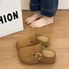 Nuevas mules retro de otoño para mujer, estilo Birkenstock, sin cordones, que aumentan la altura, 2026, punta cerrada, con suela gruesa en la parte trasera