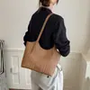 Bolso de Mano Tejido para Viajes de Mujer Modelo Nuevo 2026 Gran Capacidad Moderno Bolso de Hombro Casual Versátil Bolso de Axila