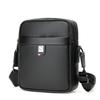Nuevo Bolso de Hombro de Piel de Vaca de Primera Capa para Hombre de Fabricantes Bolso Cruzado Casual de Negocios Coreano Mochila Pequeña de Cuero para Hombre Vertical
