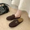 Chinelos slip-on femininos 2026, outono casual novo estilo com fivela, chinelos casuais retrô para mulheres