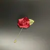Traje de Hombre Broche de Flor de Hoja Dorada y Rosa de una Sola Palabra Corsage Flor de Solapa para Hombres y Mujeres