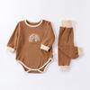 Ropa de bebé de terciopelo cálida de una pieza otoño e invierno traje de dos piezas bebé masculino y femenino ropa de otoño invierno traje de funda base