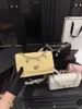 2025 Versión de Alta Gama Estilo Nuevo Inspirado en Chanel Bolso de la Fortuna con Cadena de Corazón Acolchado Bolso Versátil Dulce para Hombro y Cruzado