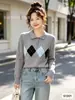 Novo suéter de tricô feminino casual outono e inverno estilo faculdade com padrão de losangos, manga curta e longa