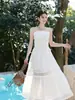 Vestido camisola de renda estilo francês para mulheres, novo vestido longo estilo férias de verão, vestido acinturado evasê emagrecedor marrom e branco