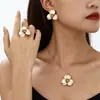 Pendientes de Flor de Goteo de Aceite con Diseño Simple de Nicho Transfronterizos Europeos y Americanos, Collar, Pulsera de Joyería de Mano Estilo Bosque Resort para Mujeres