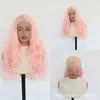 Peluca larga rizada con encaje frontal rosa, fibra sintética mate de alta temperatura, para sesiones de fotos, cosplay y producciones de dramas cortos; venta al por mayor del fabricante